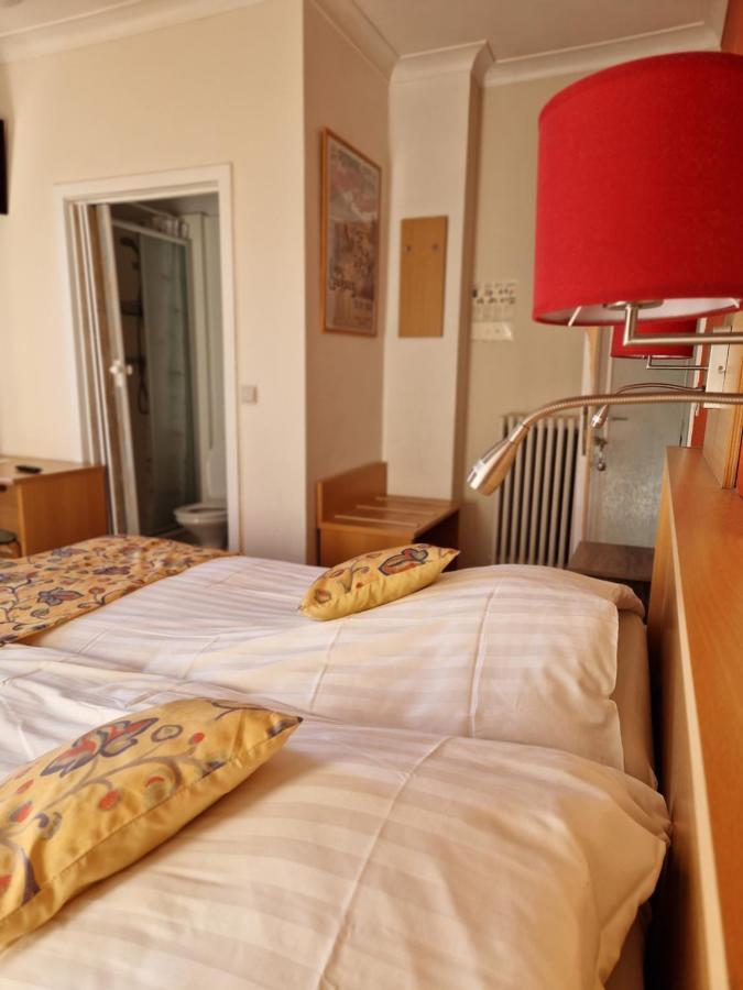 Hotel Montana 2*